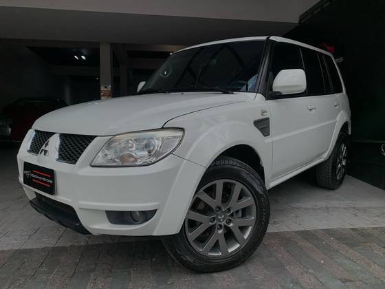 MITSUBISHI PAJERO TR4 2.0 4X2 16V 140CV FLEX 4P MANUAL